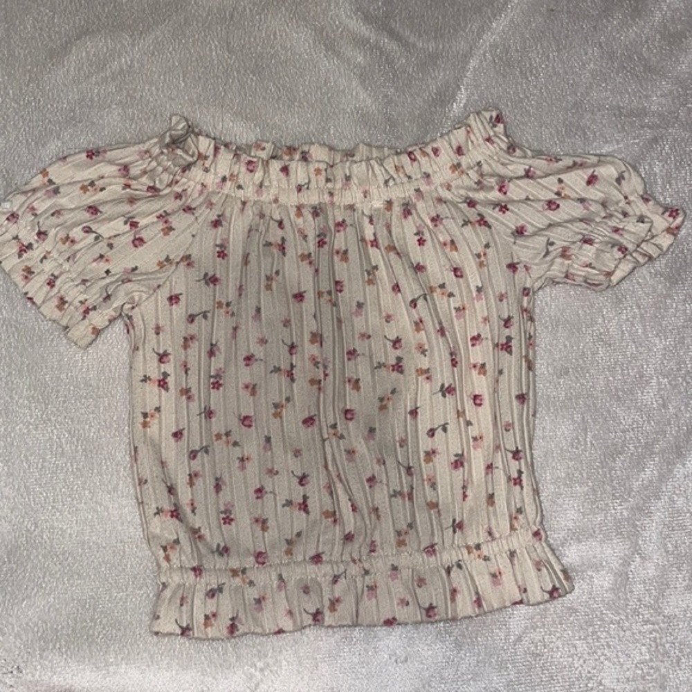 Heart and Arrow‎ short sleeve shirt 2T